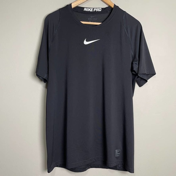 Nike Other - Nike Pro black short sleeve center check t-shirt mens sz L